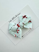 Load image into Gallery viewer, Dancing Santas - Mint