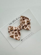 Load image into Gallery viewer, Pink Gingerbread Cookies