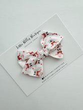 Load image into Gallery viewer, Dancing Santas - White