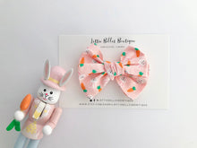 Load image into Gallery viewer, Hungry Bunny