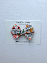 Load image into Gallery viewer, Glow in the Dark Halloween