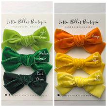 Load image into Gallery viewer, Custom Itty Bitty Velvet Set - 3 Velvet Bows
