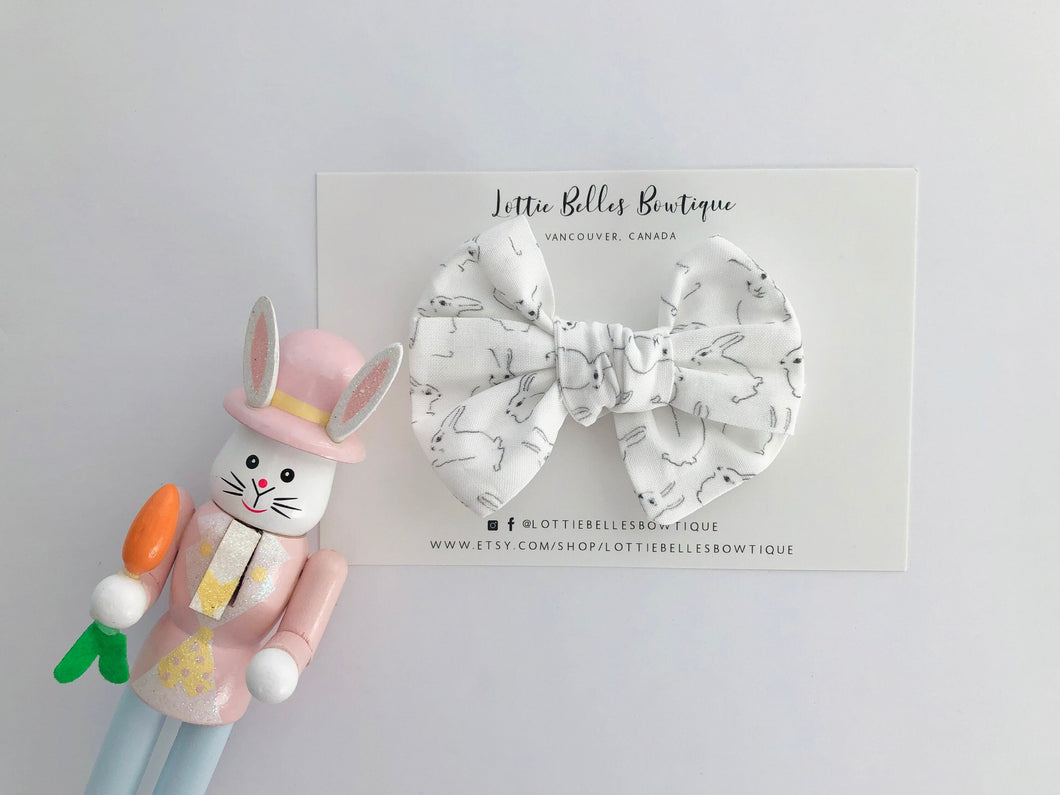 Gift for Toddler Girls. Toddler Hair Bows, Hair bows for babies, hair clips, toddler hair bow, baby hair bow,  baby headband bow, easter hair bows, bunny hair bow, easter basket stuffer ideas, white bunny hair bow, easter gift for girls